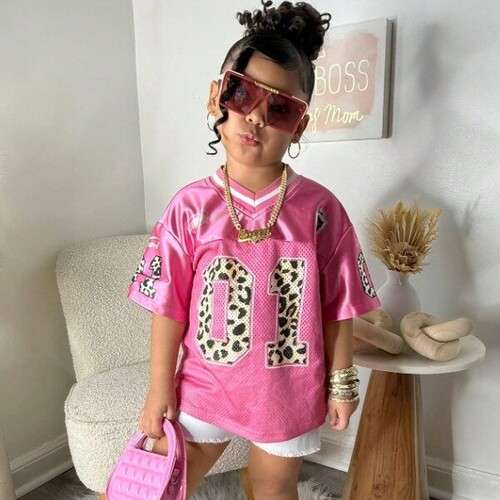 Girls Loose Fit V-Neck Sports Style, Leopard Print T-Shirt