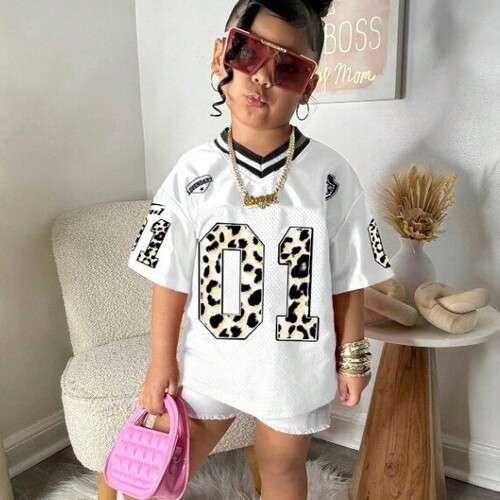 Girls Loose Fit V-Neck Sports Style, Leopard Print T-Shirt